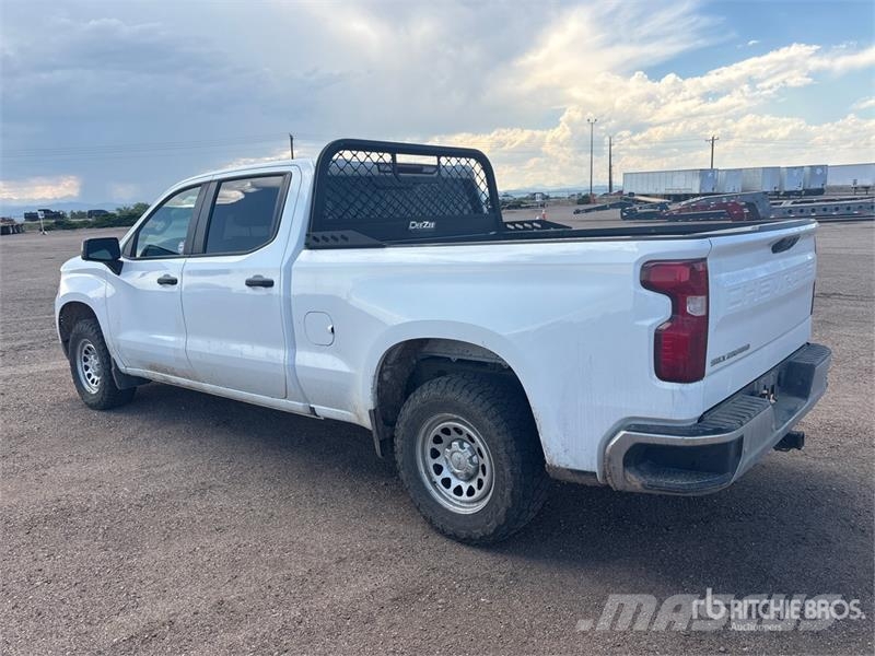 Chevrolet 1500 Silverado. 4x4 Crew Cab Pickup Furgoni altro