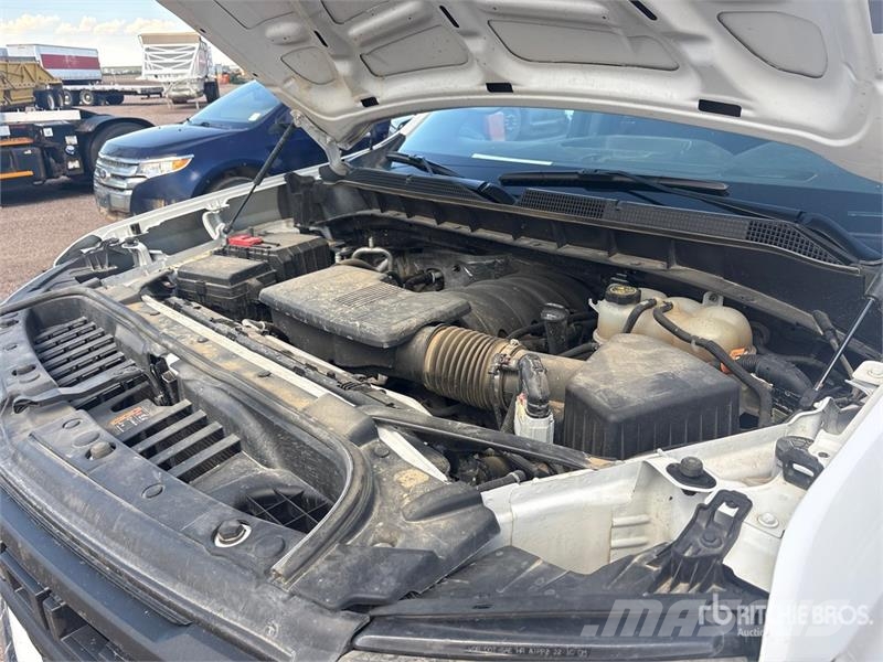 Chevrolet 1500 Silverado. 4x4 Crew Cab Pickup Furgoni altro