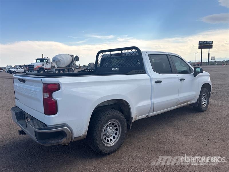 Chevrolet 1500 Silverado. 4x4 Crew Cab Pickup Furgoni altro