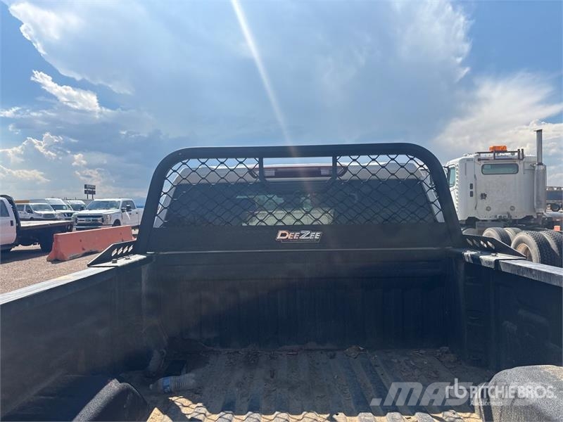 Chevrolet 1500 Silverado. 4x4 Crew Cab Pickup Furgoni altro