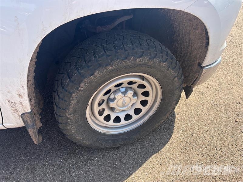 Chevrolet 1500 Silverado. 4x4 Crew Cab Pickup Furgoni altro