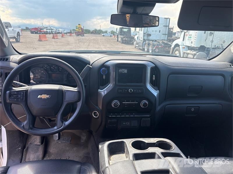 Chevrolet 1500 Silverado. 4x4 Crew Cab Pickup Furgoni altro