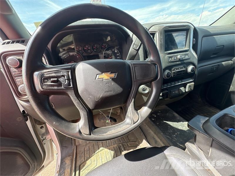 Chevrolet 1500 Silverado. 4x4 Crew Cab Pickup Furgoni altro