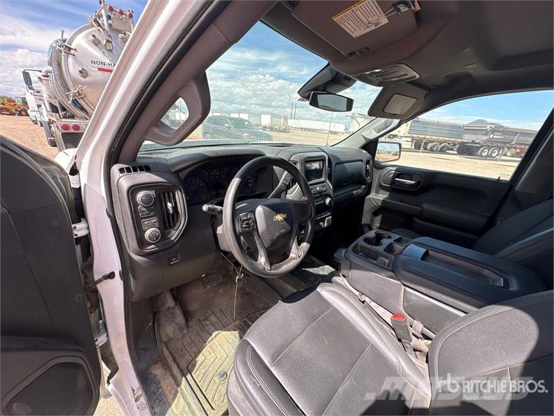 Chevrolet 1500 Silverado. 4x4 Crew Cab Pickup Furgoni altro