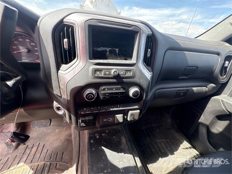 Chevrolet 1500 Silverado. 4x4 Crew Cab Pickup Furgoni altro