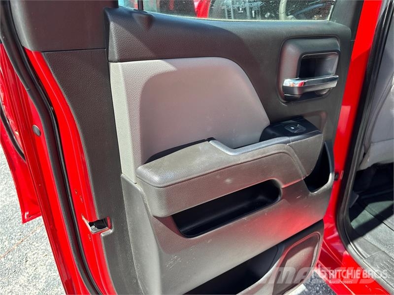 Chevrolet 2500 4x4 Extended Cab Pickup 其他
