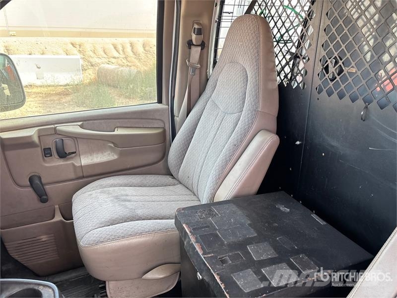 Chevrolet 2500 Express Cargo Van Lieferwagen