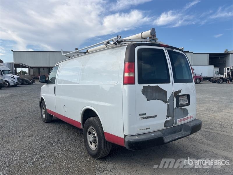 Chevrolet 2500 Express Cargo Van Dostavna vozila / kombiji