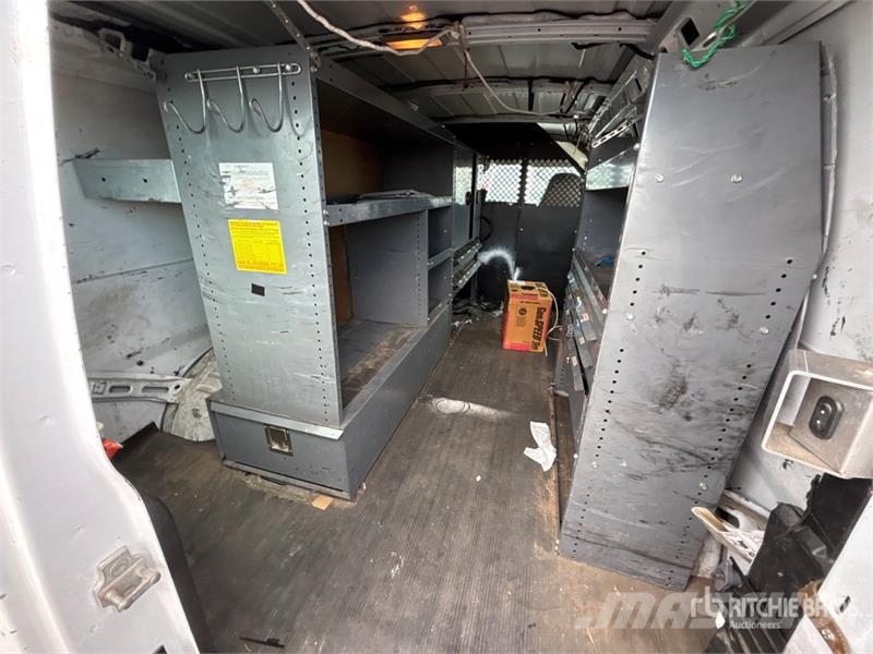 Chevrolet 2500 Express Cargo Van Lieferwagen