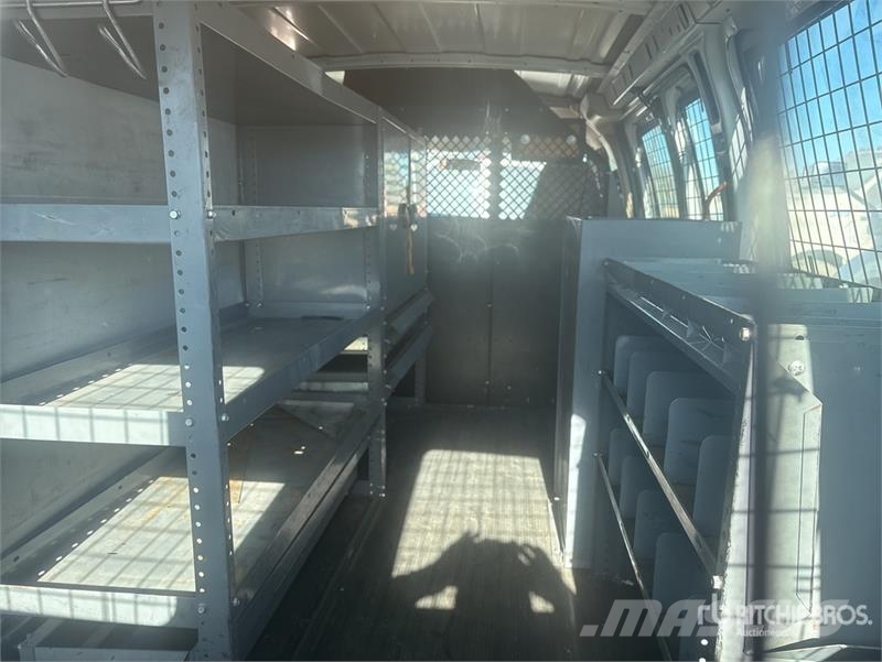 Chevrolet 2500 Express Cargo Van Dostavna vozila / kombiji