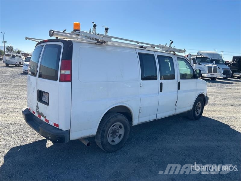 Chevrolet 2500 Express Cargo Van Dostavna vozila / kombiji