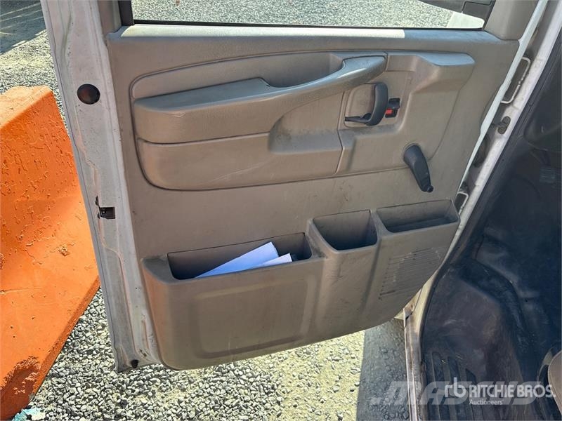 Chevrolet 2500 Express Cargo Van Lieferwagen