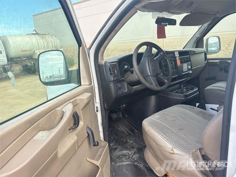 Chevrolet 2500 Express Cargo Van Dostavna vozila / kombiji