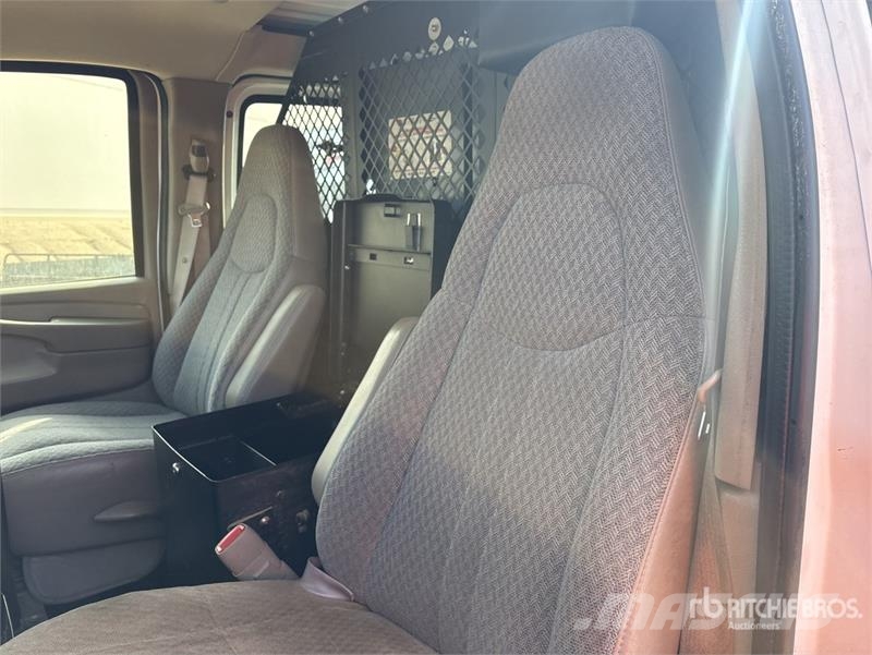 Chevrolet 2500 Express Cargo Van Lieferwagen