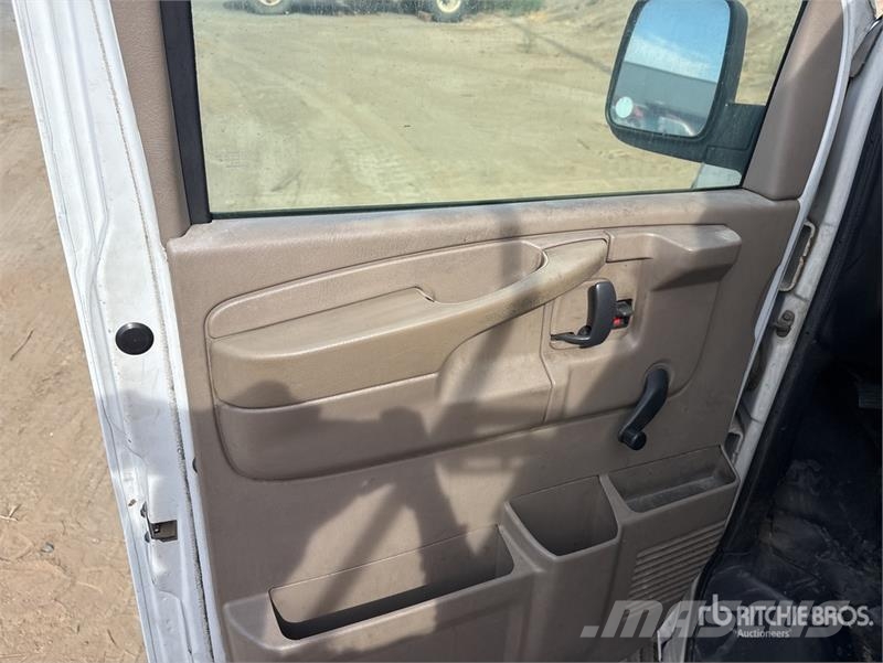 Chevrolet 2500 Express Cargo Van Lieferwagen