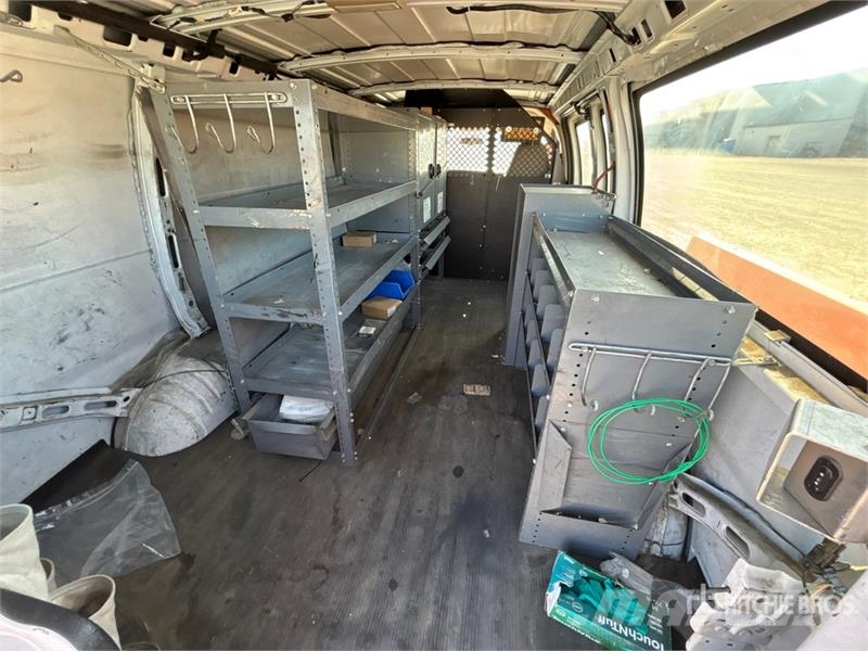 Chevrolet 2500 Express Cargo Van Lieferwagen
