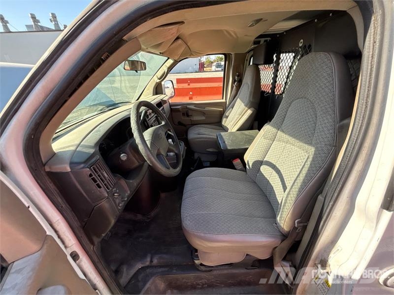 Chevrolet 2500 Express Cargo Van Lieferwagen