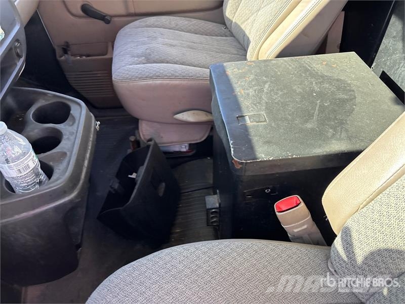 Chevrolet 2500 Express Cargo Van Lieferwagen