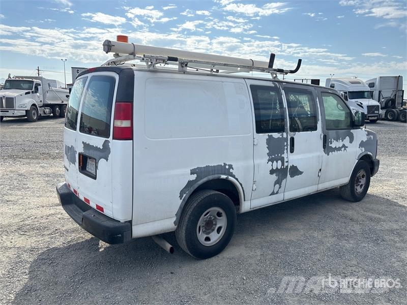 Chevrolet 2500 Express Cargo Van Lieferwagen