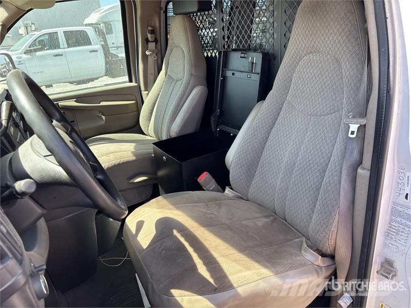 Chevrolet 2500 Express Cargo Van Dostavna vozila / kombiji