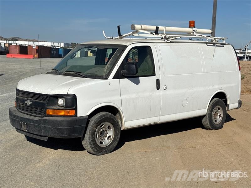 Chevrolet 2500 Express Cargo Van Lieferwagen