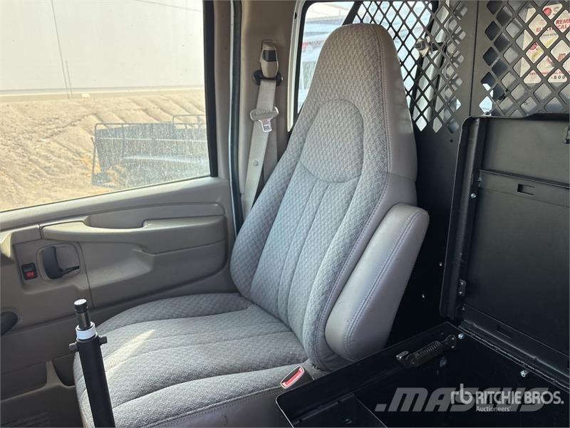 Chevrolet 2500 Express Cargo Van Lieferwagen
