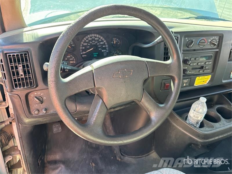 Chevrolet 2500 Express Cargo Van Lieferwagen