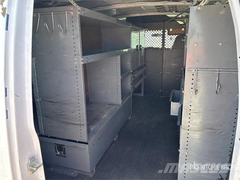 Chevrolet 2500 Express Cargo Van Dostavna vozila / kombiji