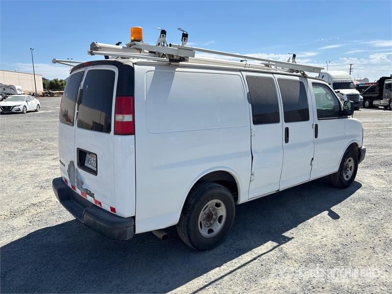Chevrolet 2500 Express Cargo Van Dostavna vozila / kombiji