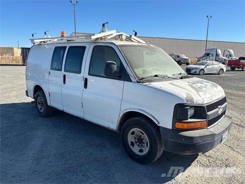 Chevrolet 2500 Express Cargo Van Dostavna vozila / kombiji
