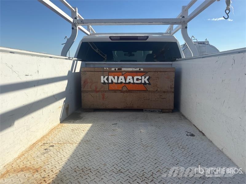 Chevrolet 2500HD 4x2 Extended Cab Service Truck Komunalna vozila