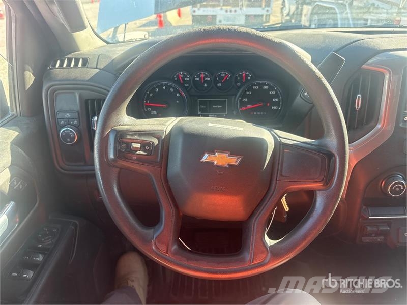 Chevrolet 2500HD 4x2 Extended Cab Service Truck Komunalna vozila