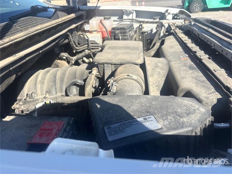 Chevrolet 2500HD 4x2 Extended Cab Service Truck Komunalna vozila