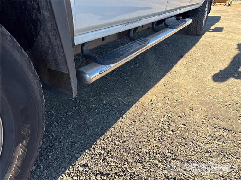 Chevrolet 2500HD 4x4 Crew Cab Pickup Drugi