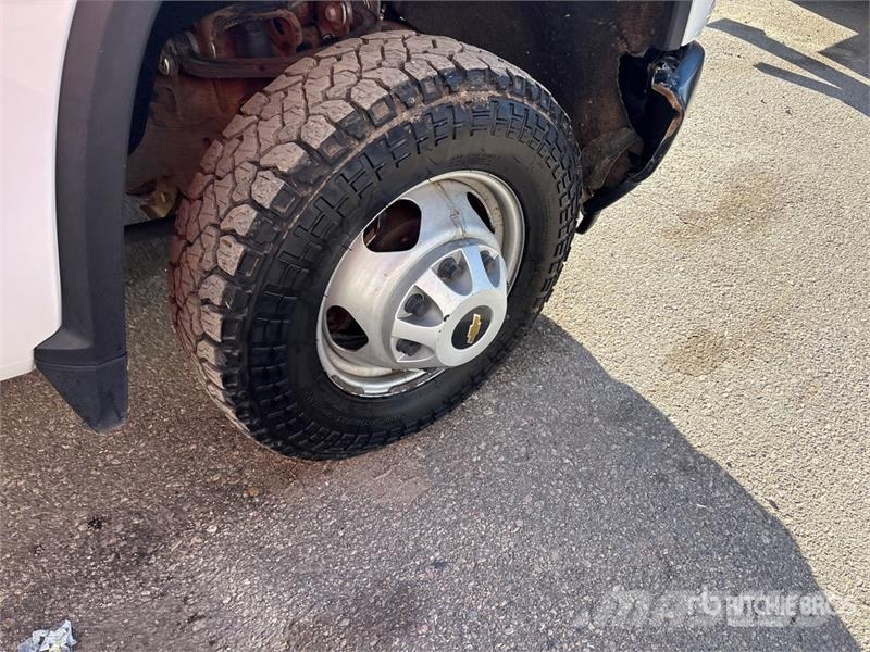 Chevrolet 3500 Pritschenwagen/Pritschenwagen mit Seitenklappe