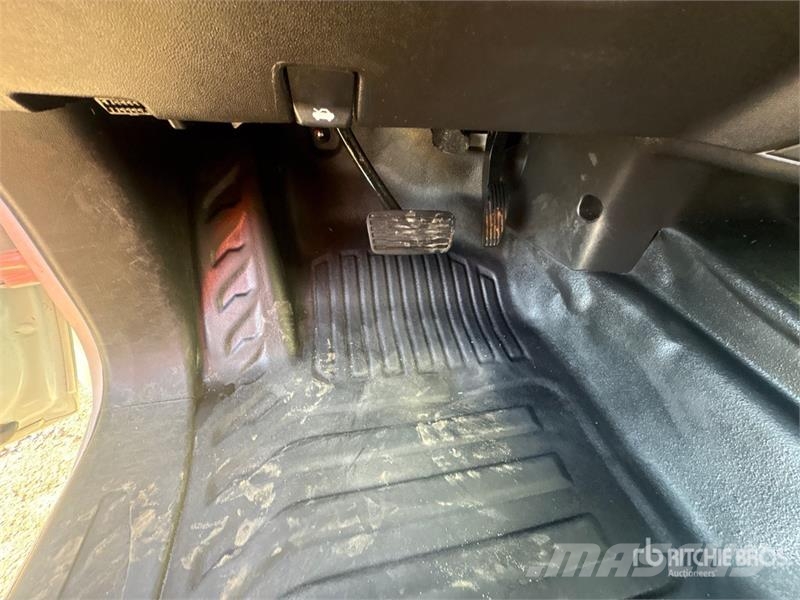 Chevrolet 3500 Pritschenwagen/Pritschenwagen mit Seitenklappe