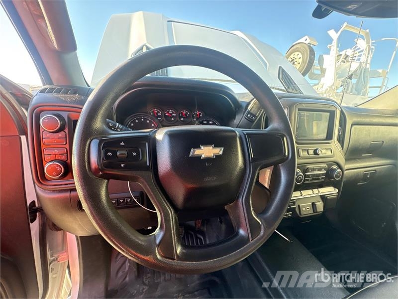 Chevrolet 3500 Pritschenwagen/Pritschenwagen mit Seitenklappe