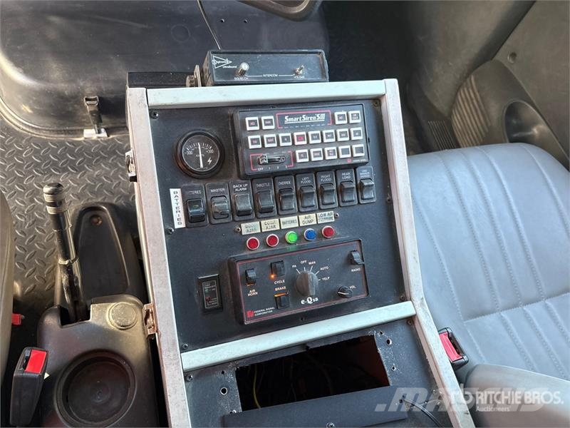 Chevrolet 3500 救護車