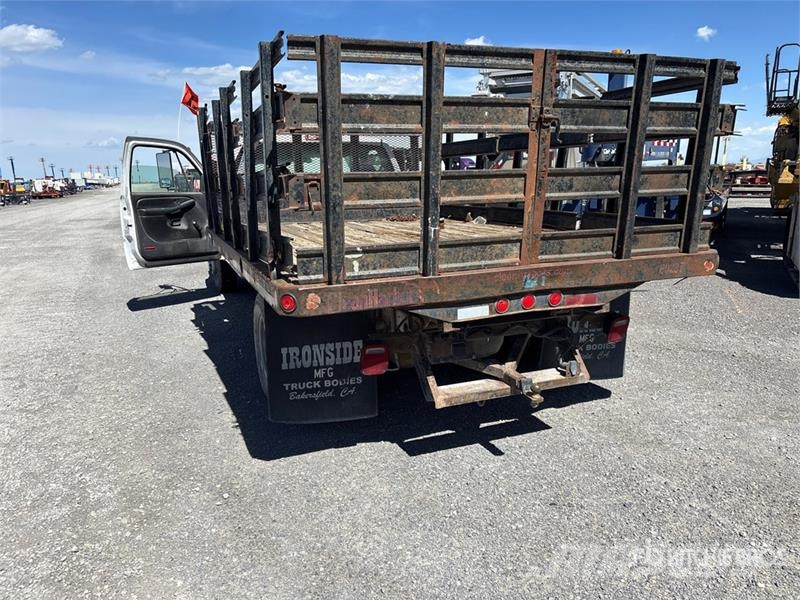 Chevrolet 3500 Pritschenwagen/Pritschenwagen mit Seitenklappe