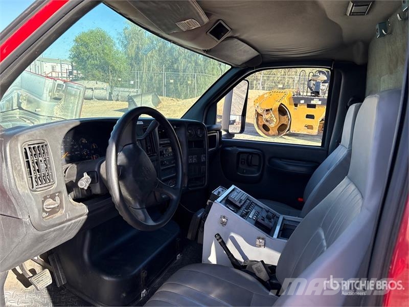 Chevrolet 3500 救護車