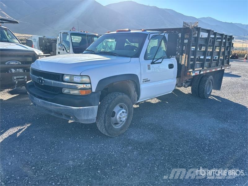 Chevrolet 3500 Ciężarówki typu Platforma / Skrzynia