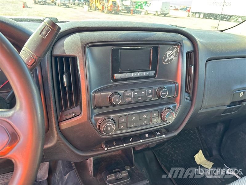 Chevrolet 3500 Pritschenwagen/Pritschenwagen mit Seitenklappe