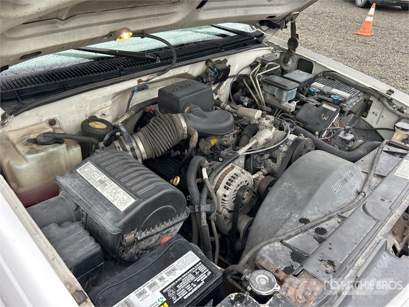 Chevrolet 3500 皮卡.傳統半斗卡車/側卸板