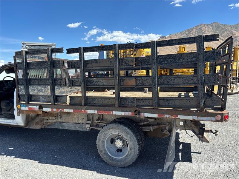 Chevrolet 3500 Pritschenwagen/Pritschenwagen mit Seitenklappe
