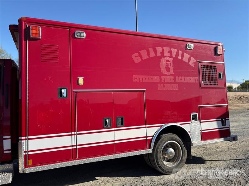 Chevrolet 3500 救護車