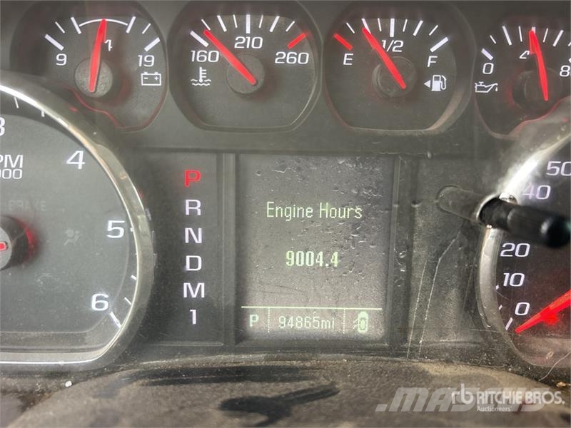 Chevrolet 3500 4x2 Crew Cab Service Truck 都市/通用型車輛