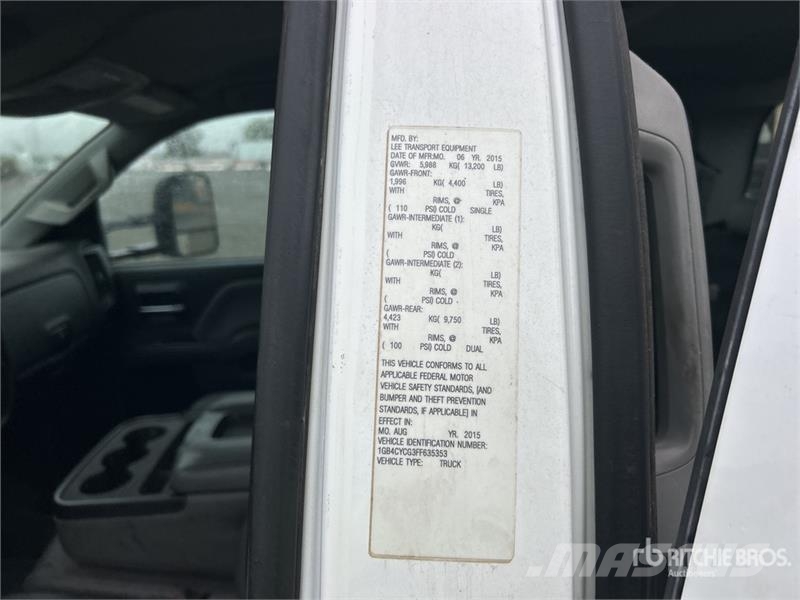 Chevrolet 3500 4x2 Crew Cab Service Truck 都市/通用型車輛