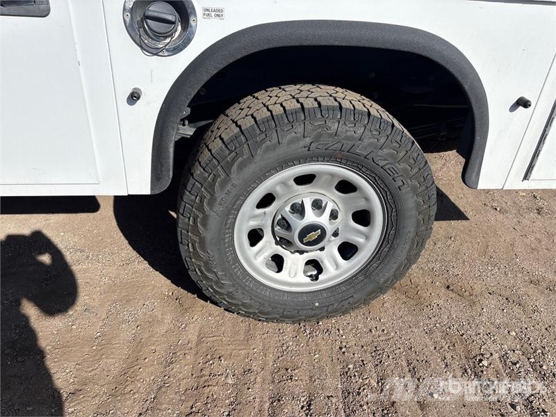 Chevrolet 3500 4x4 Crew Cab Utility Truck Pickup/Pritschenwagen