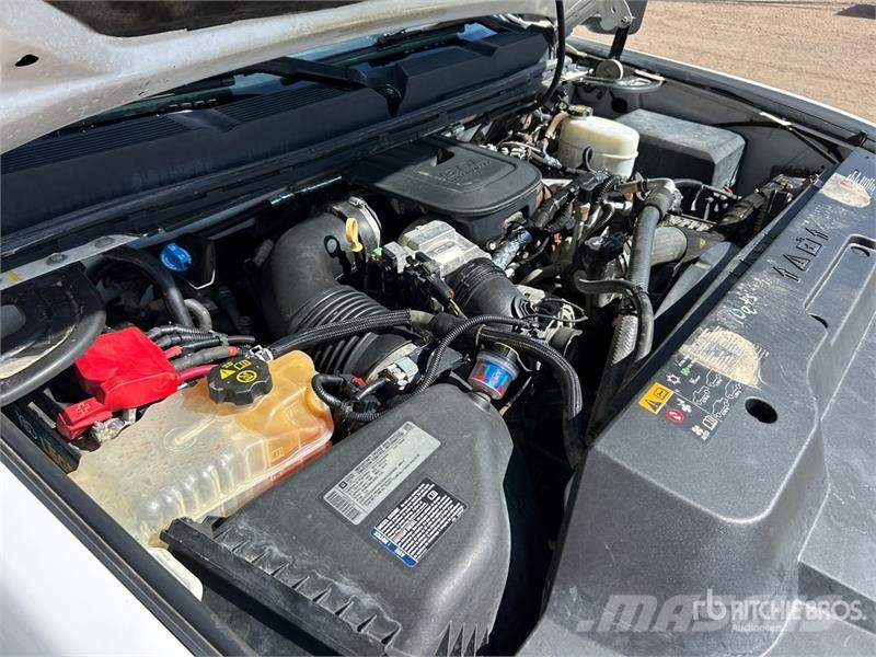 Chevrolet 3500 4x4 Utility Truck Pikapai / Bortiniai sunkvežimiai