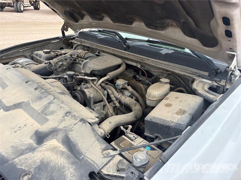 Chevrolet 3500 HD Tovornjaki s kesonom/platojem